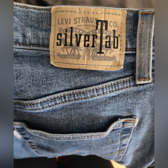 Levi's SilverTab Jeans Womens Size 28 Mom Jean Blue Denim Skinny High Waisted - Picture 4 of 9